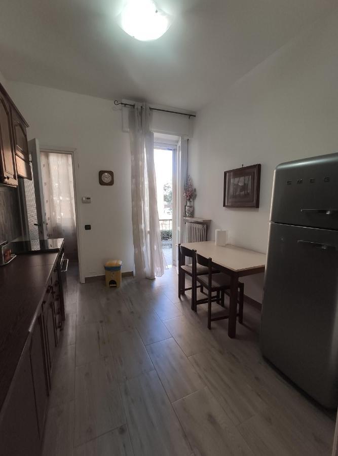Appartamento C&Y Torelli 1 Новара Экстерьер фото