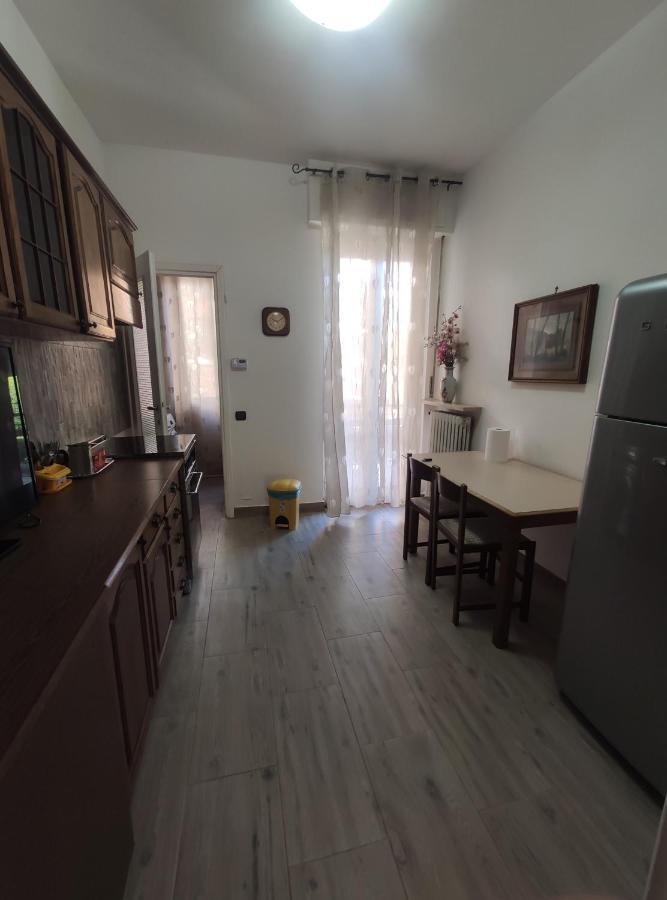 Appartamento C&Y Torelli 1 Новара Экстерьер фото